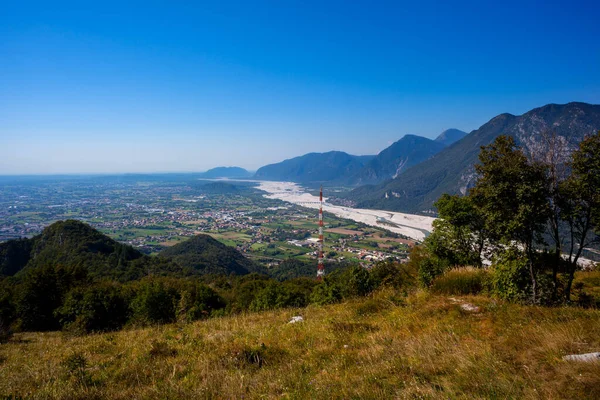 エルコール山からのタグリアメント川の眺め イタリア — ストック写真