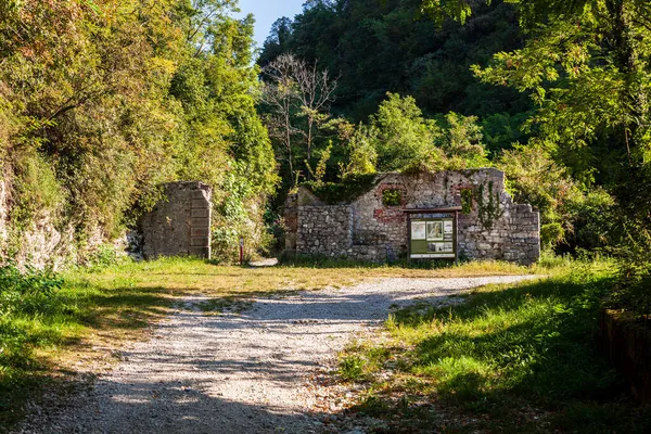埃尔科尔山要塞是意大利的要塞 以保卫意大利与奥匈帝国的边界 Gemona Del Friuli 在Friuli Naquia Giulia — 图库照片