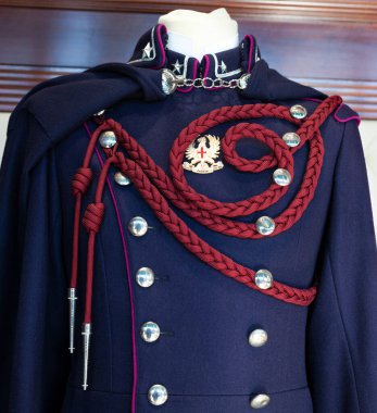 Milan, İtalya - Kasım 04: Gianfranco Paglia alayının 4 Kasım 2021 tarihli protokol üniformasının ayrıntıları