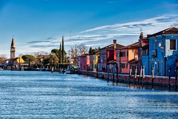 View San Michele Arcangelo Bell Tower Colorful Houses Mazzorbo Venice — Stock Photo, Image