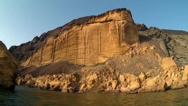 Uitzicht Linosa Vulkaan Genaamd Monte Nero Het Strand Van Cala — Stockvideo