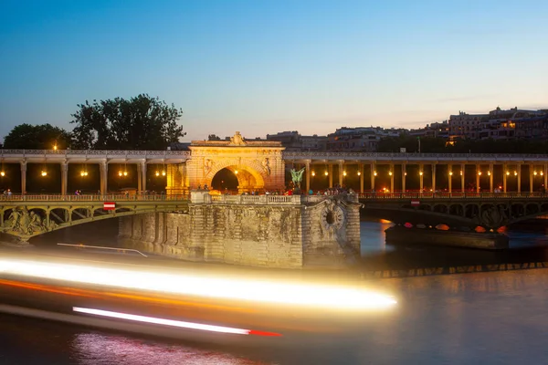 Sunset View Pont Bir Hakeim Англ Sunset View Pont Bir — стокове фото