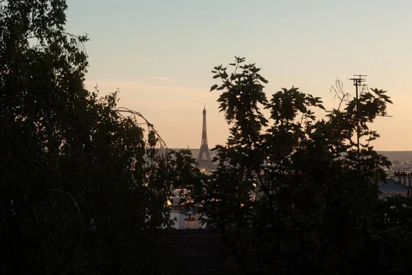 Eiffeltornet Vid Solnedgången Med Orange Himmel Från Toppen Montmatre Paris — Stockfoto