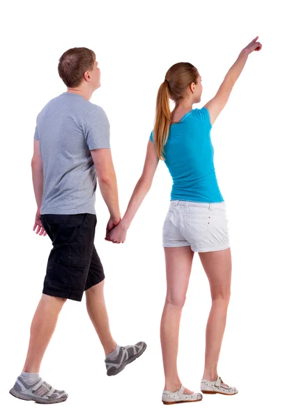 Vista del camminare giovane coppia posteriore — Foto Stock