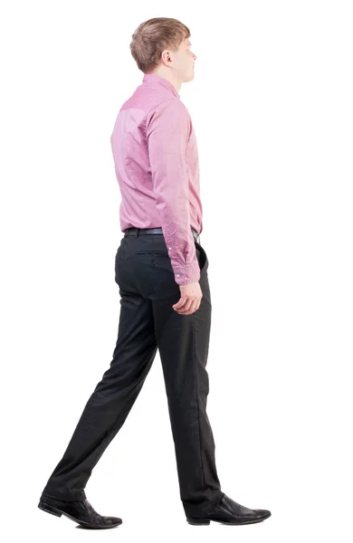 Vista trasera del hombre de negocios caminando — Foto de Stock