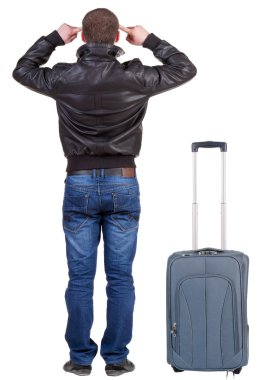 genç adam suitcas ile seyahat