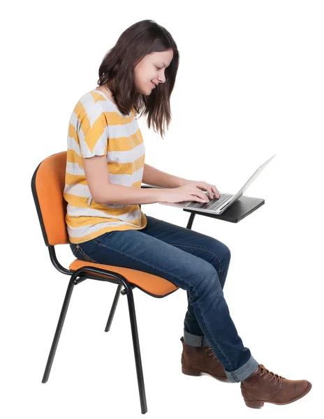 Estudio de la mujer con un ordenador portátil — Foto de Stock