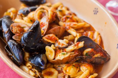 Deniz mahsullü makarna