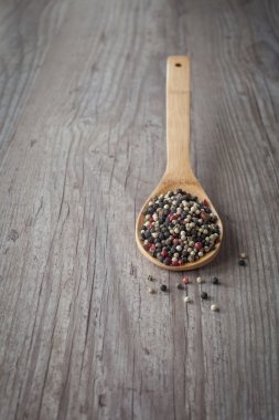 karışık biber taneleri