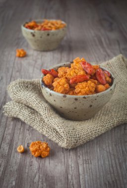 Baharatlı fındık ve aperatifler