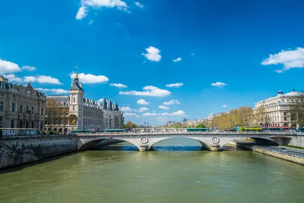 Paris the seine — Stock Photo, Image