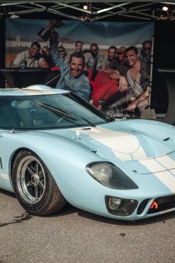 FRANCORCHAMPS, BELGIUM-ECTOBER 2021: 6 Saat SPA araba yarışlarının tekrarlanması