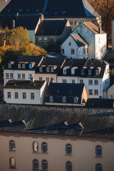 Piękna Architektura Dachów Grund Stare Miasto Luksemburg — Zdjęcie stockowe