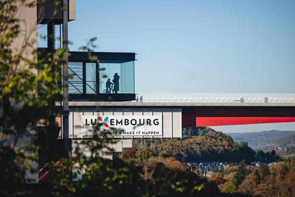 Luxemburg Stadt Oktober 2021 Menschen Aussichtspunkt Pfaffenthallift — Stockfoto