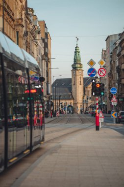 Lüksemburg-Nisan 2022: şehrin modern tramvay hattı