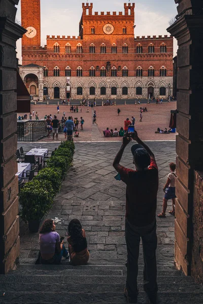 Siena Italia Septiembre 2021 Turistas Visitando Piazza Del Campo — Foto de Stock