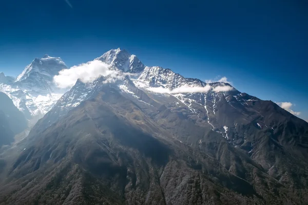 Beautiful snow-capped mountains — Stock Photo, Image