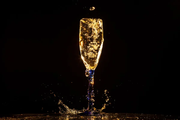 Champagne pouring — Stock Photo, Image