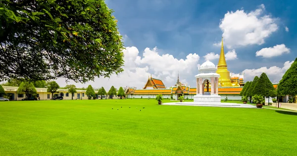 タイのバンコクにある壮大な宮殿です — ストック写真