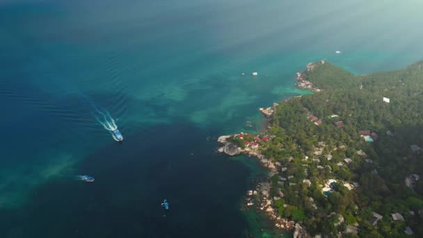Transporte Balsa Vista Aérea Azul Oceano Sun Island Tropical Top — Vídeo de Stock