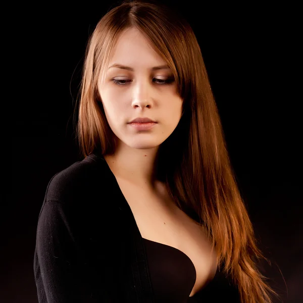Vacker sexig tjej på en svart bakgrund — Stockfoto