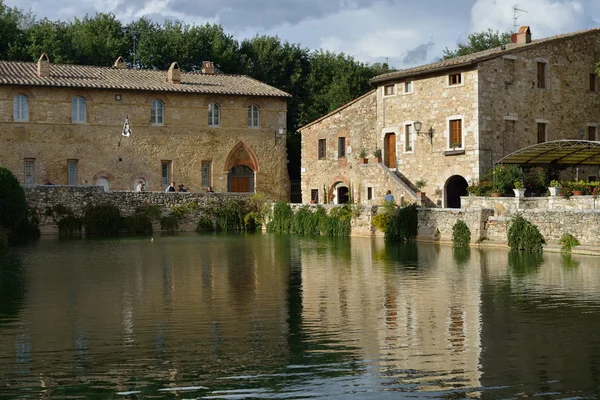 Oude thermale baden in bagno vignoni — Stockfoto