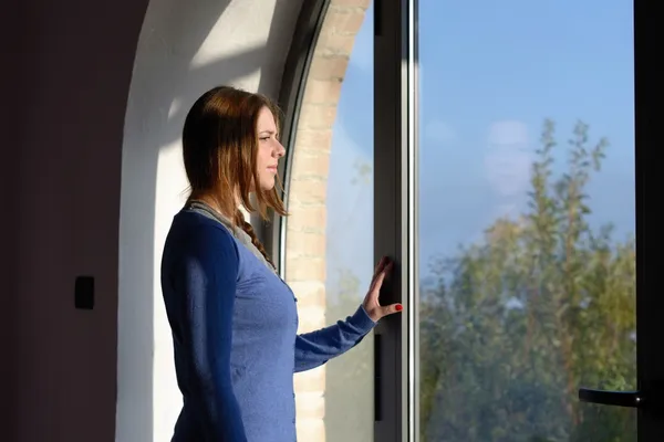 Waiting girl — Stock Photo, Image