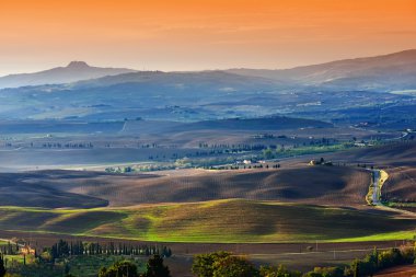 Gündoğumunda Pienza, Vall d 'Orcia İtalya, Avrupa yakınlarındaki Idyllic Toskana manzarası