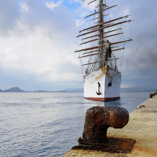 Luxury Sailfish Sea Cloud in Navarino bay, Greece — Stock Photo, Image