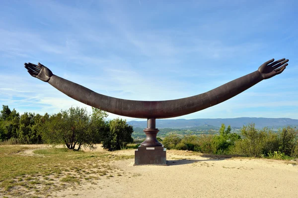 Sculpture des mains de bénédiction de fer — Photo