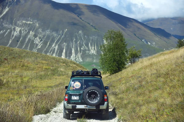 Chechnya Russia Sept 2021 Road Car Shown Caucasus Mountains Vedeno — Stock Photo, Image