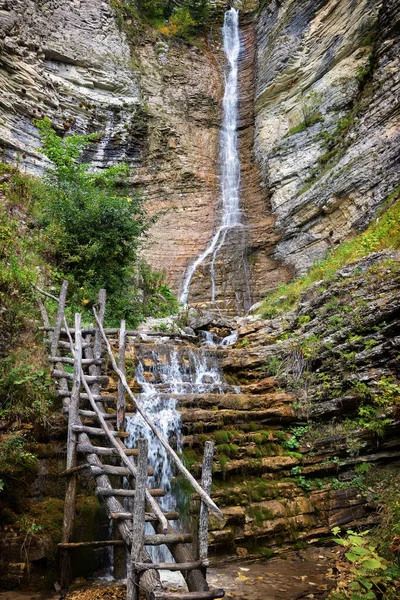 Cachoeira Nokhchi Keloi Uma Das Mais Altas Pitorescas Cachoeiras Chechênia — Fotografia de Stock