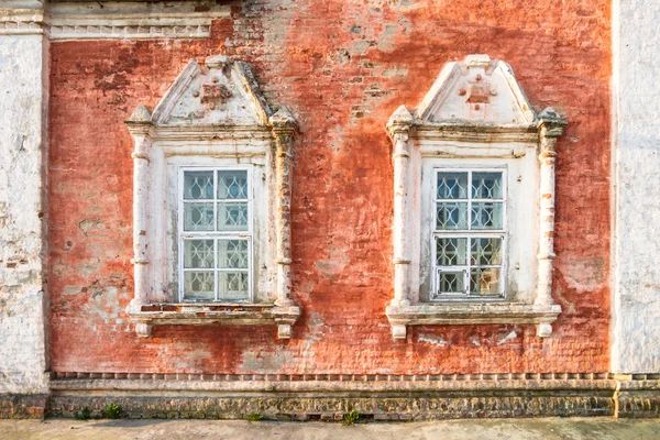 Janelas da igreja — Fotografia de Stock