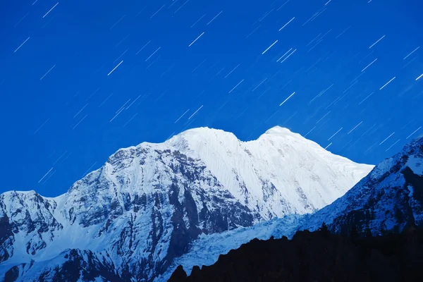 Caminhadas de estrelas no Himalaia — Fotografia de Stock