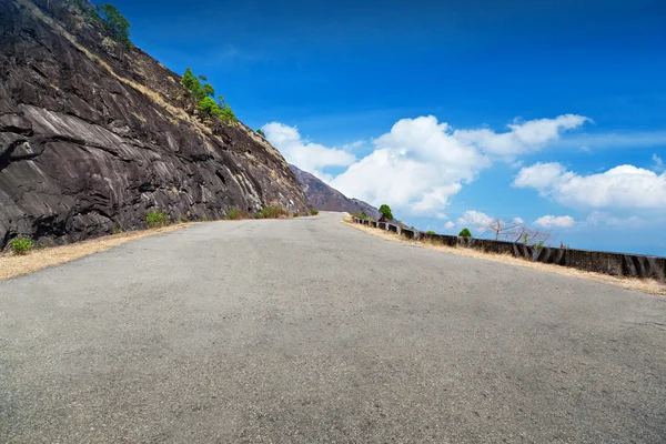 Дорога в місті Munnar — стокове фото