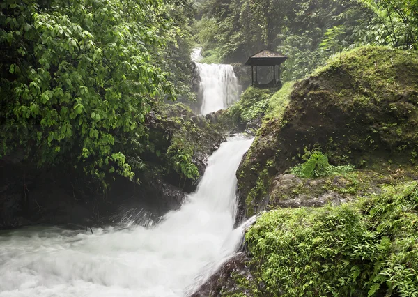 Schoonheid waterval — Stockfoto