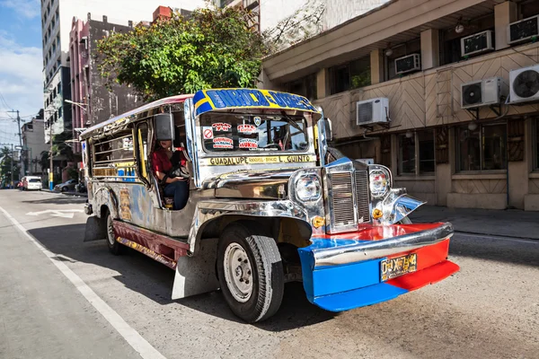 Jeepney — Stockfoto