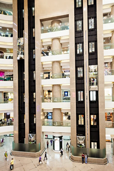 Vezes centro comercial quadrado — Fotografia de Stock
