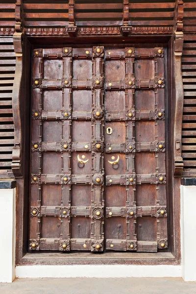 Puerta adornada — Foto de Stock