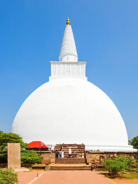 米里萨威蒂亚 维哈拉或米里萨威蒂亚 斯图帕Mirisaveti Dagoba位于斯里兰卡古老的城市Anuradhapura — 图库照片