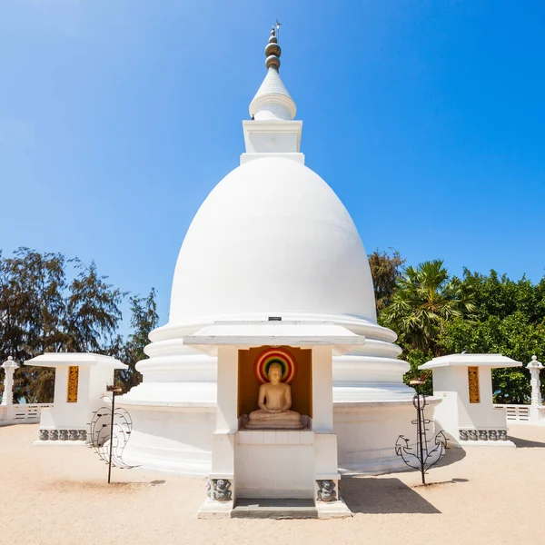 Dambakola Patuna Sri Sangamitta Viharaya寺是斯里兰卡贾夫纳附近的一座佛教寺庙 — 图库照片