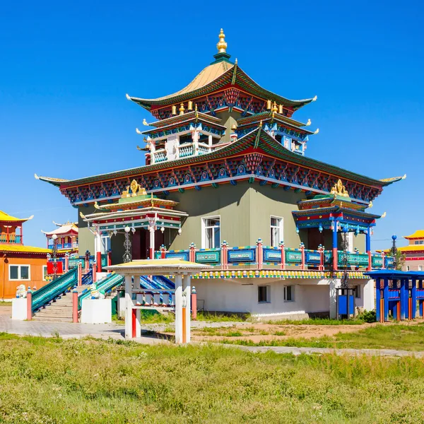 伊沃金斯基大山寺 Ivolginsky Datsan Monastery 是位于俄罗斯布里亚蒂亚乌兰 乌得市附近的一座佛教寺庙 — 图库照片