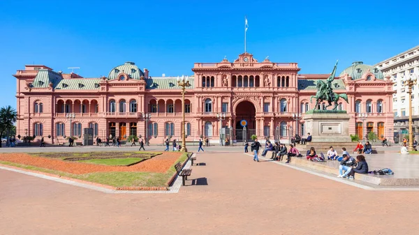 布宜诺斯艾利斯 阿根廷 2016 Casa Rosada 或粉红色的房子是位于阿根廷首都布宜诺斯艾利斯的阿根廷总统办公室的行政大楼 — 图库照片