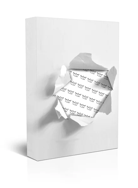 Caja sobre fondo blanco —  Fotos de Stock