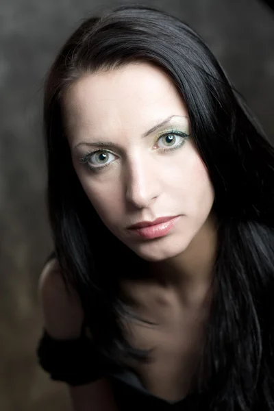 Close up portrait of a beautiful female model — Stock Photo, Image