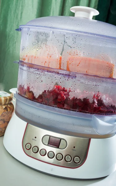 Steamer with vegetables for salad preparation vinaigrett — Stock Photo, Image