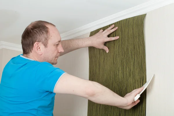 Afwerking werken na revisie in het huis — Stockfoto