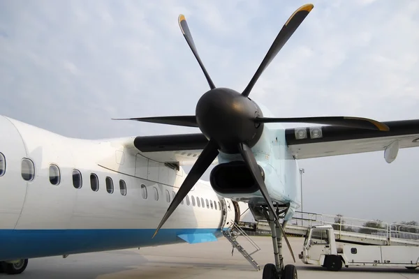 Propeller of the plane with airplane — Stock Photo, Image