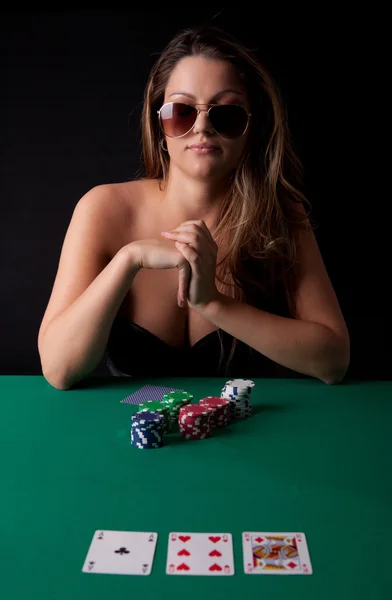 Woman playing poke — Stock Photo, Image