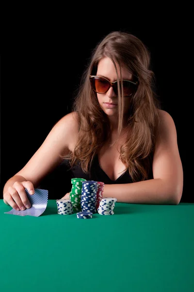 Woman playing poker — Stock Photo, Image